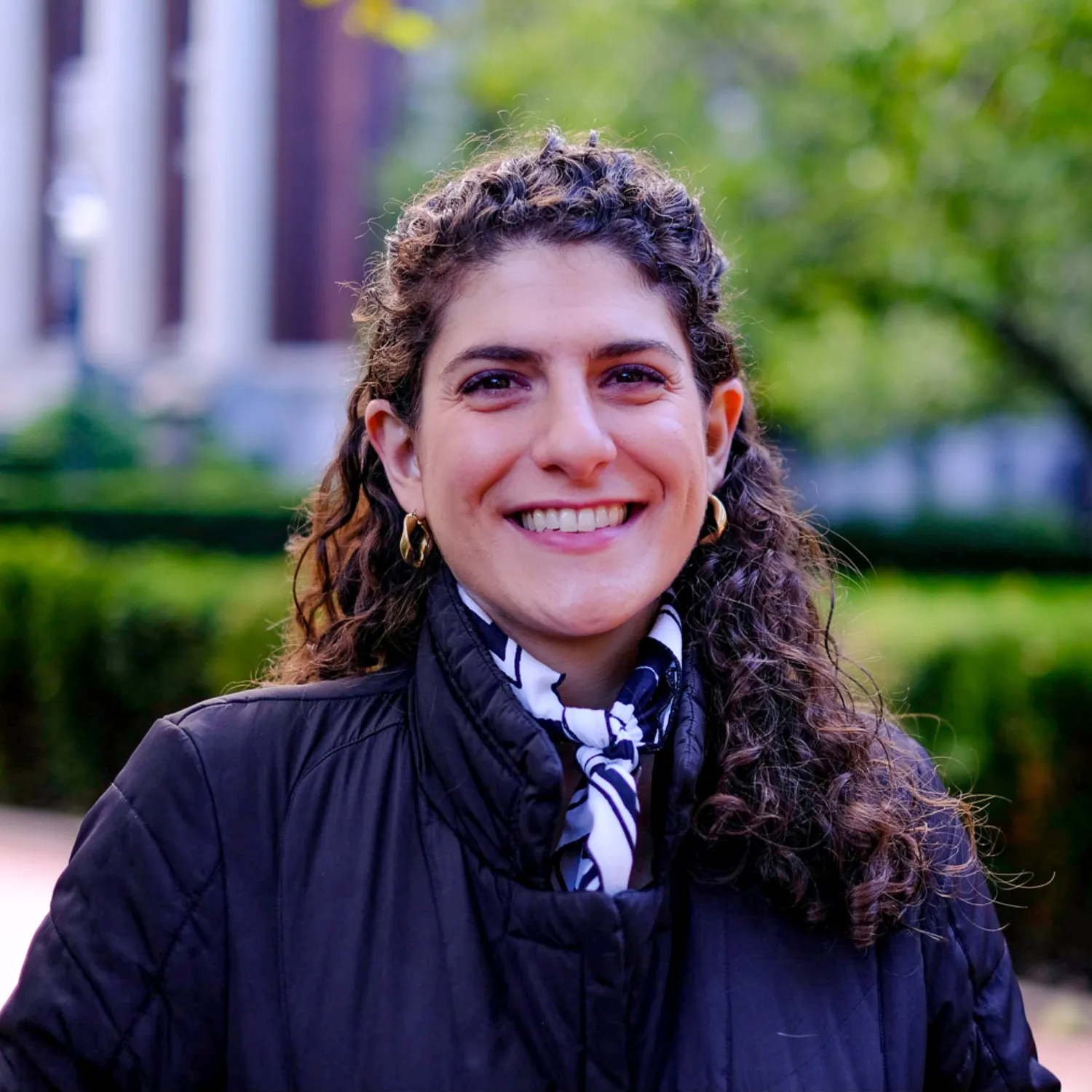 Francesca Fanelli smiiling headshot photo